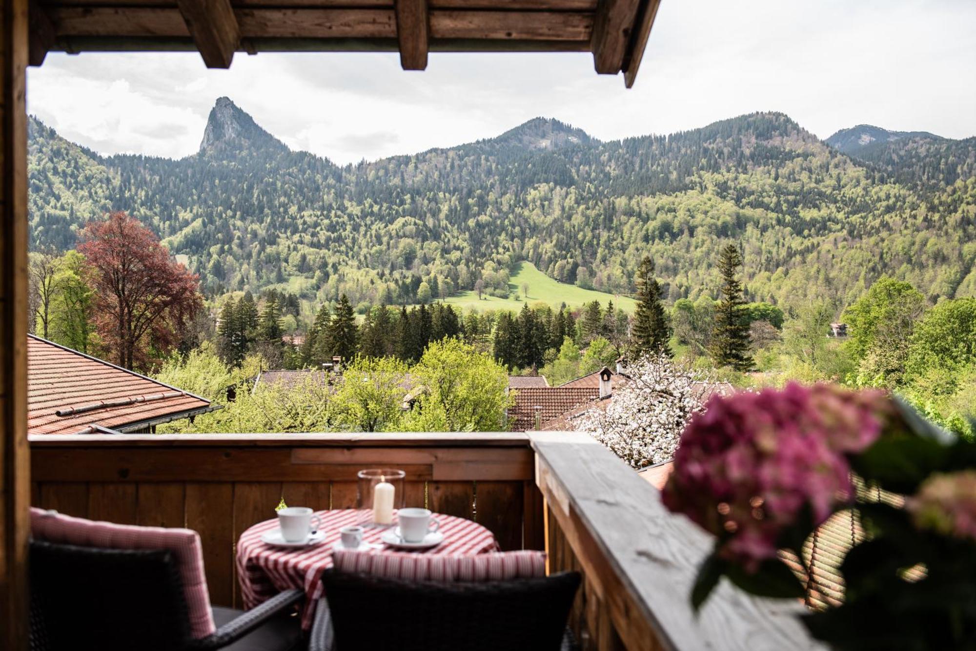Haus Lesch - Stilvolle Appartements Mit Tollem Bergblick In Kreuth Am Tegernsee Zewnętrze zdjęcie